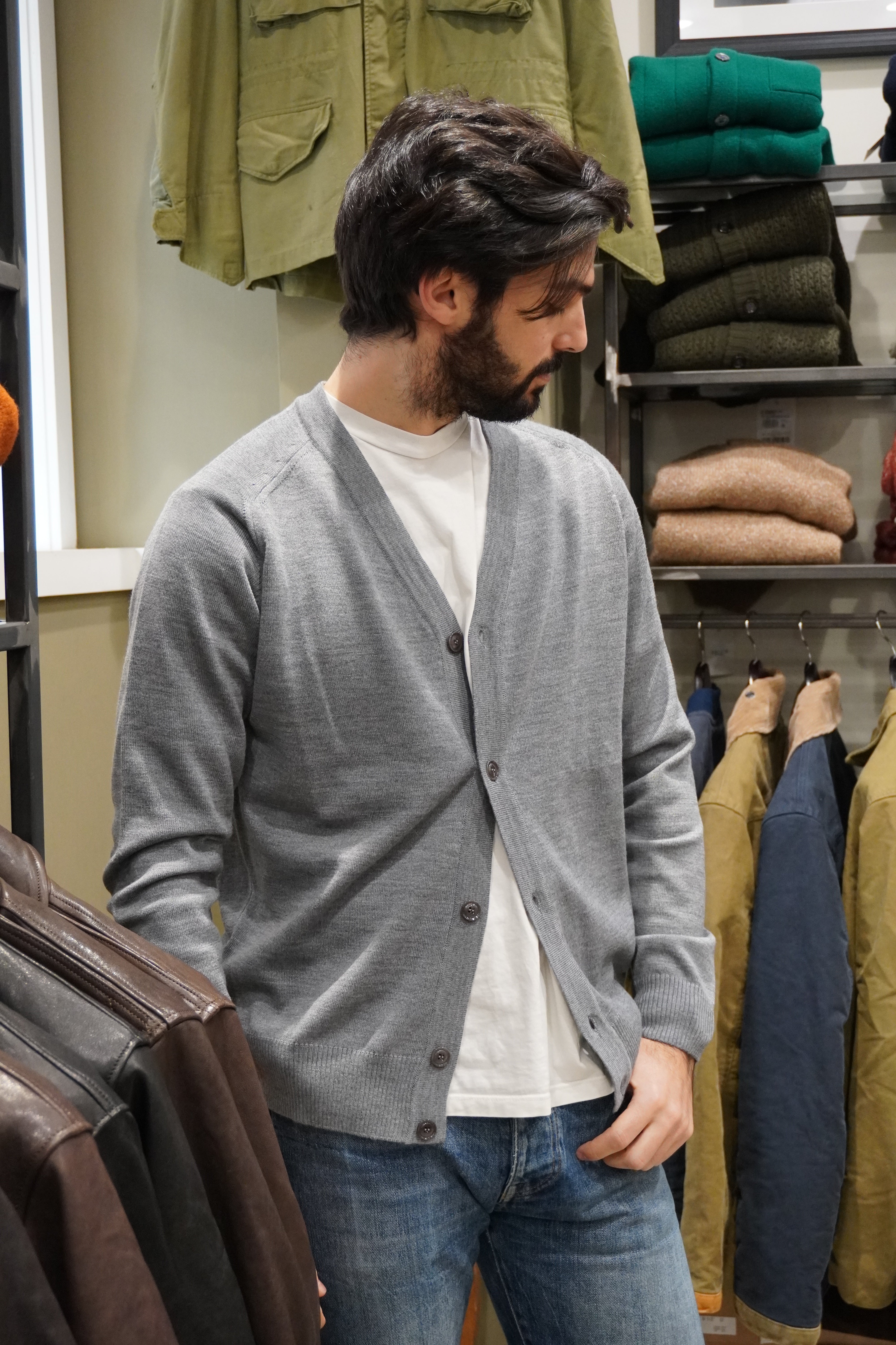 Wool & Co Cardigan Giro Sella Extrafine Merinos Sasso