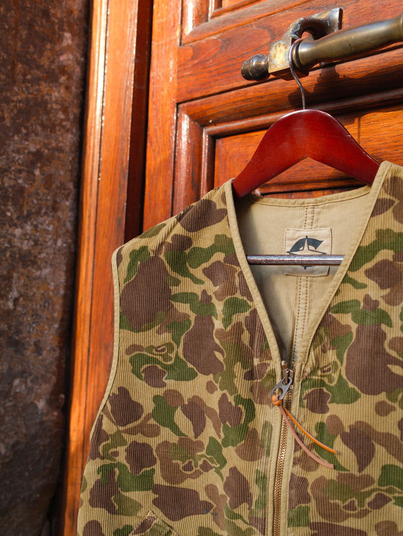 Chesapeake's Scott Deck Vest Corduroy Frogskin