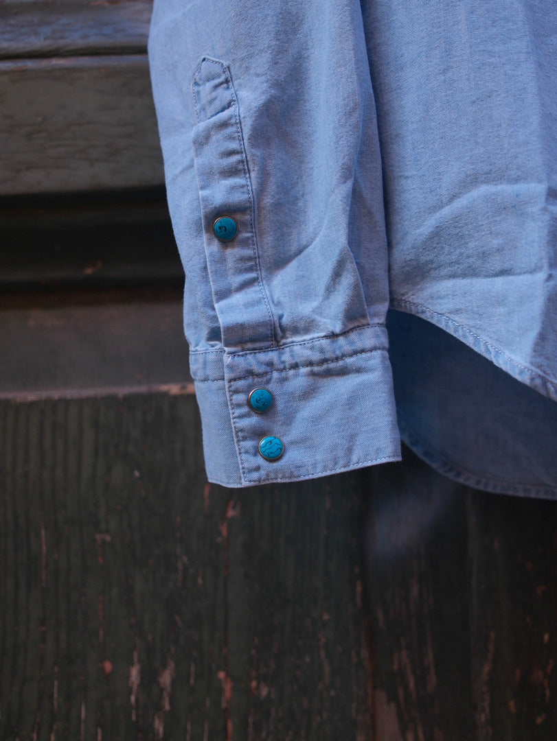 Chesapeake's Western Light Chambray Shirt Flagstaff