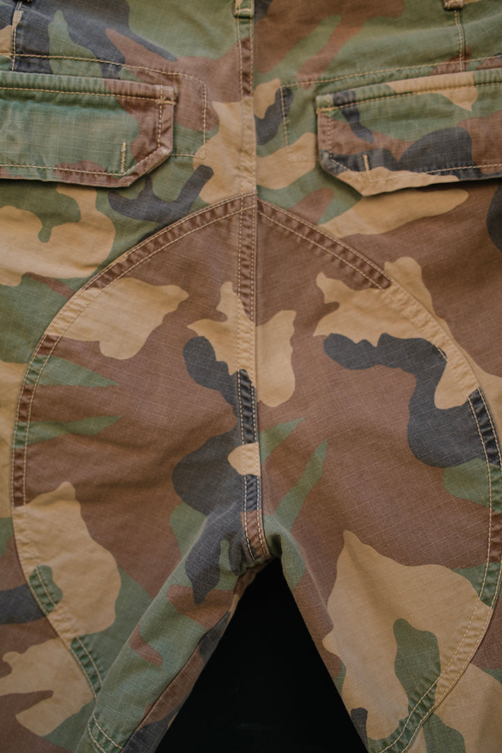 Chesapeake's Cargo Short Barras Camo