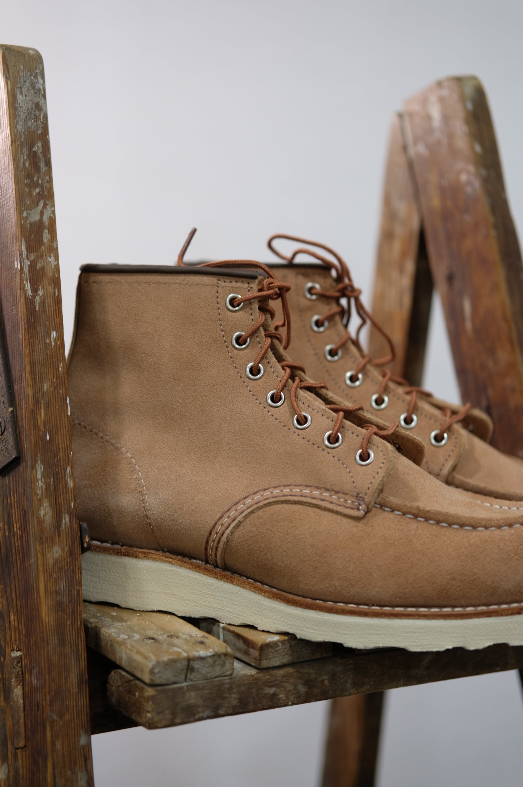 Red Wing  Classic Moc  Dusty Rose 8208