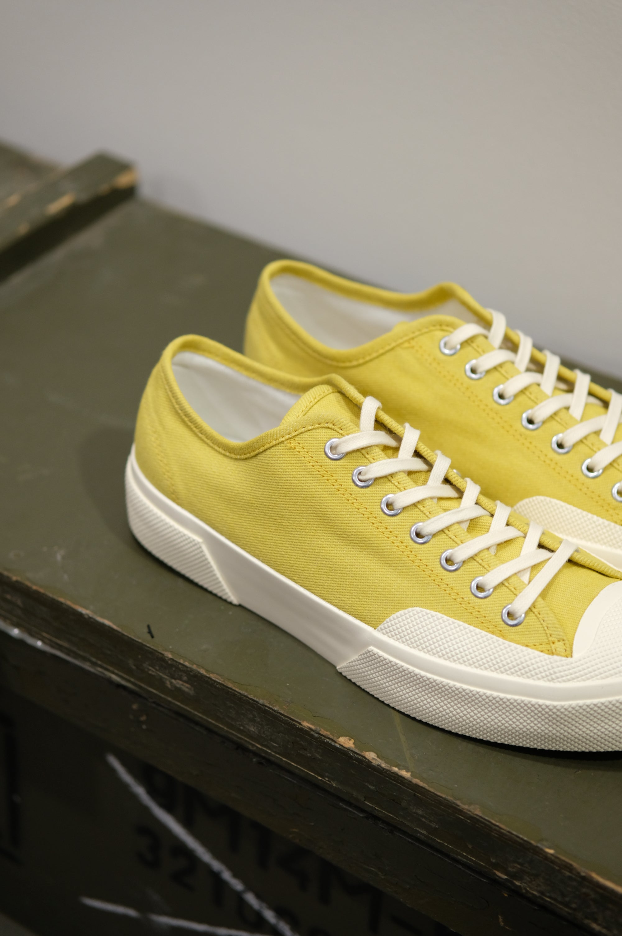 Superga 2432 Works Low Cut Brokentwill Yellow-Off White