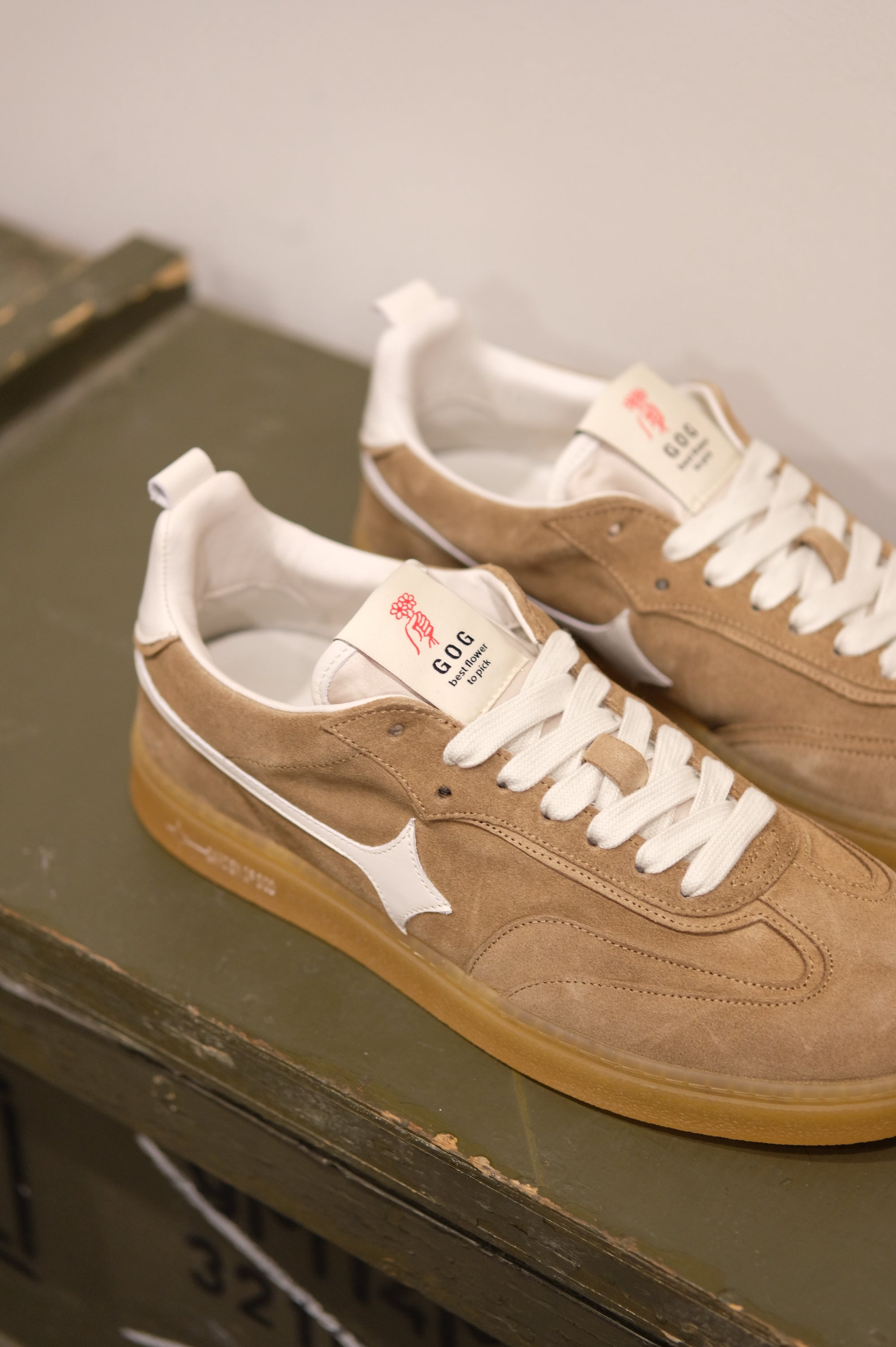 Garden of God Earth Suede Dark Beige