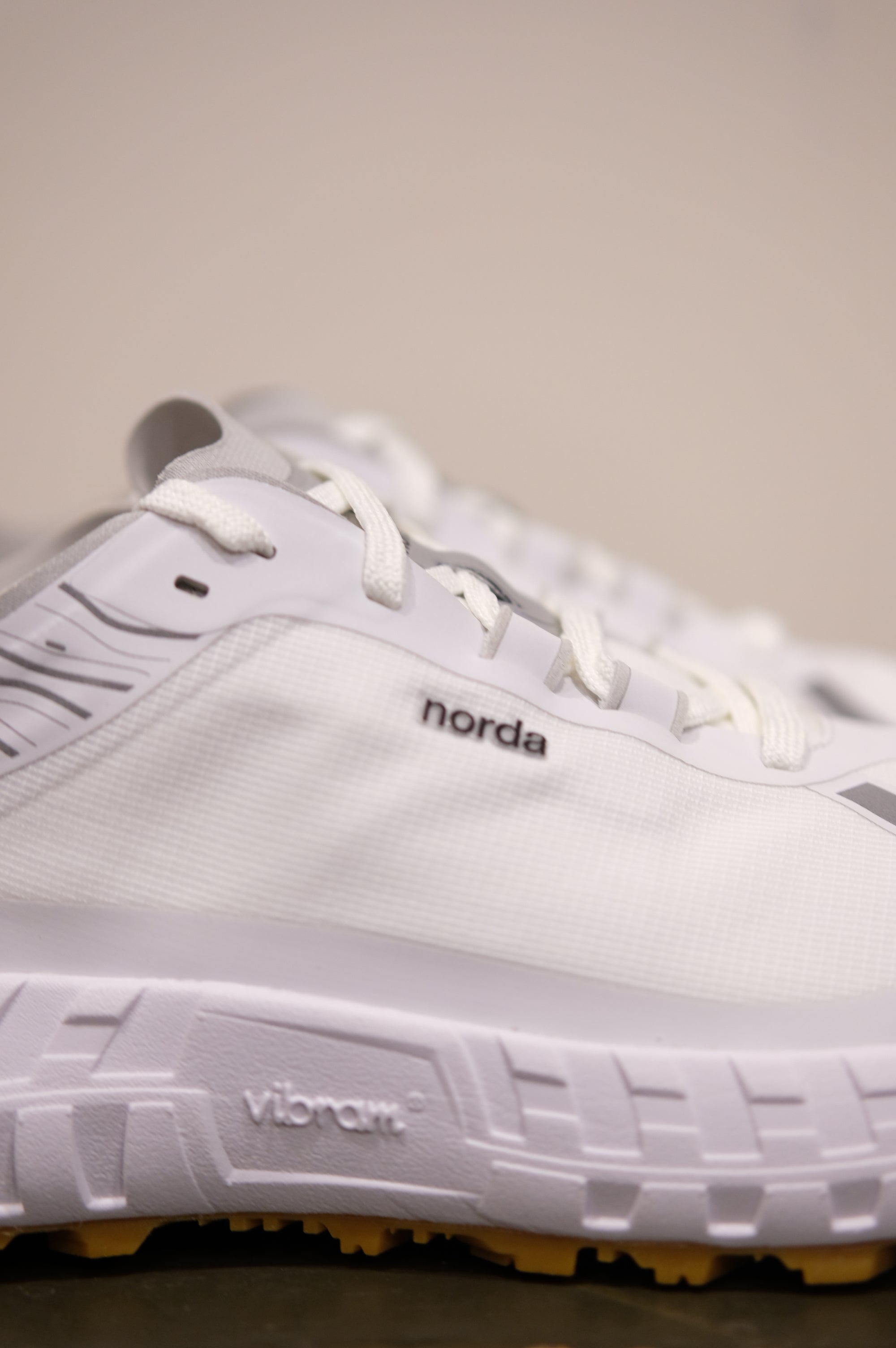 Norda Scarpa 001M White/Gum