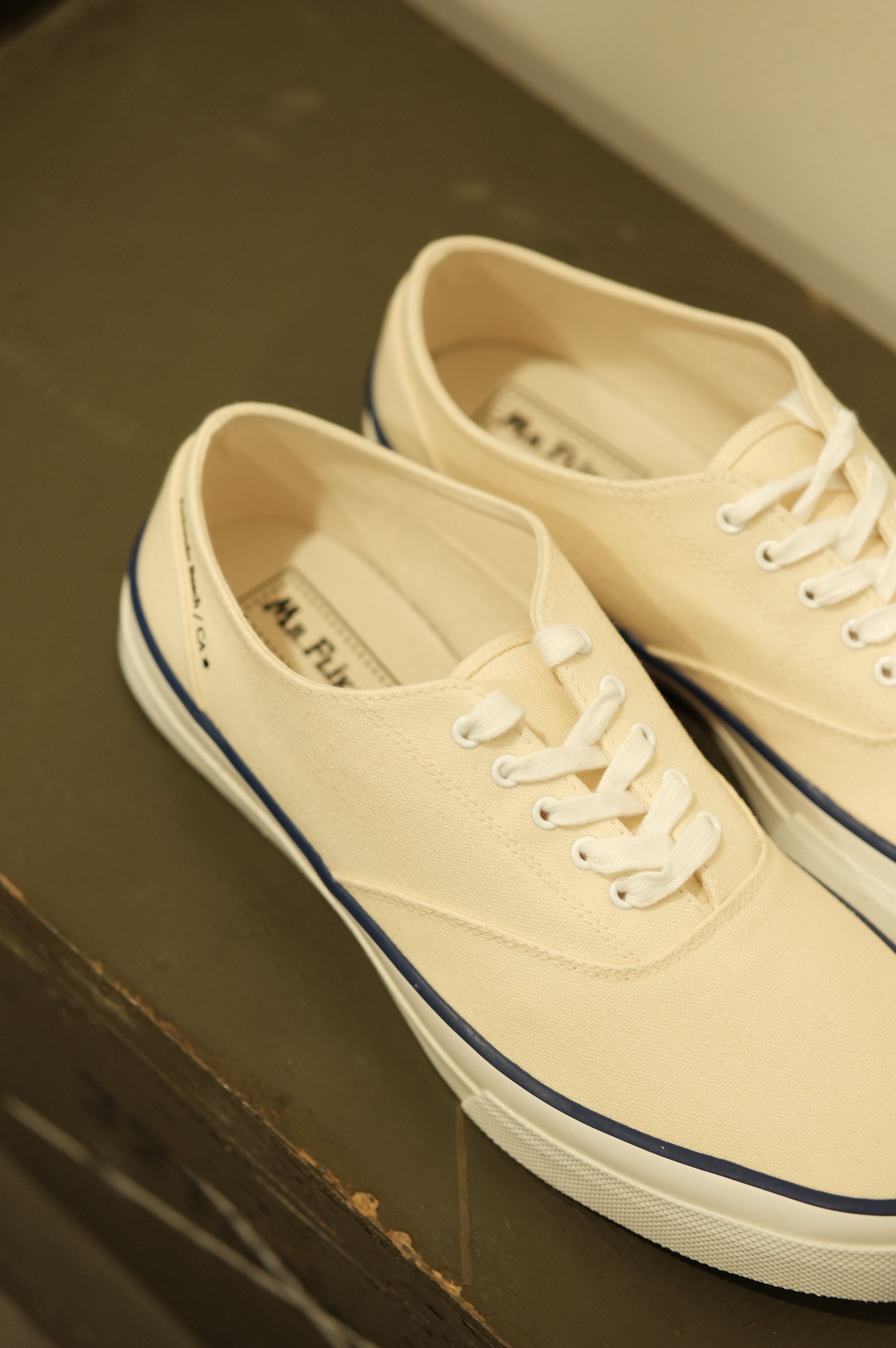 Mr. Fliks Scarpa Redondo Canvas WhiteLine Blu