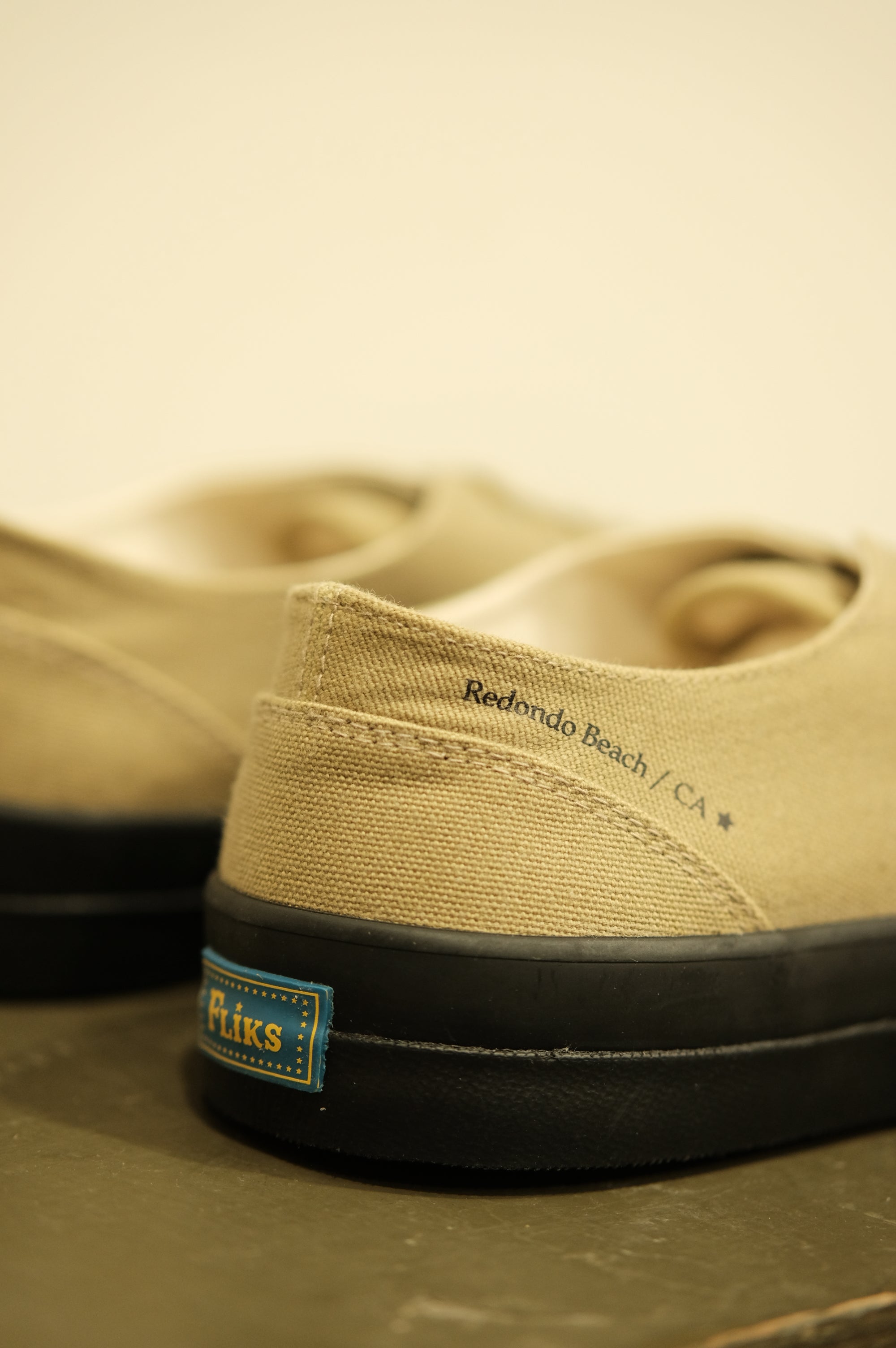 Mr. Fliks Scarpa Redondo Canvas Military/Black