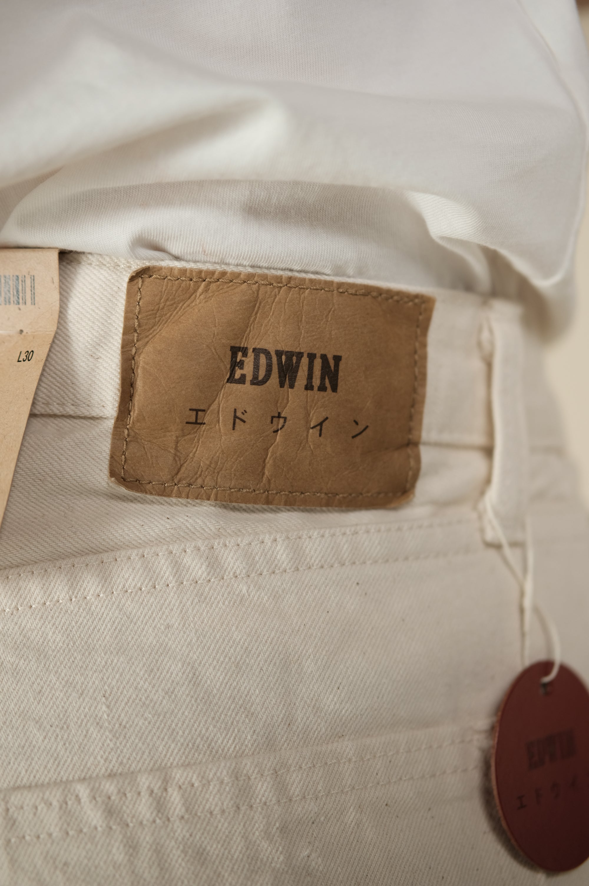 Edwin Jeans Loose Fit Off White