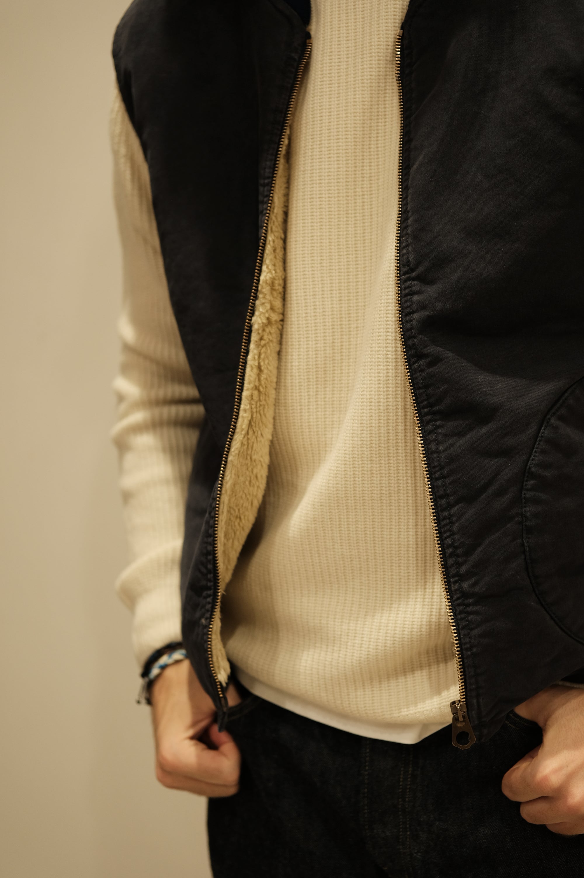 Chesapeake's Deck Jungle Vest New McCoy Navy