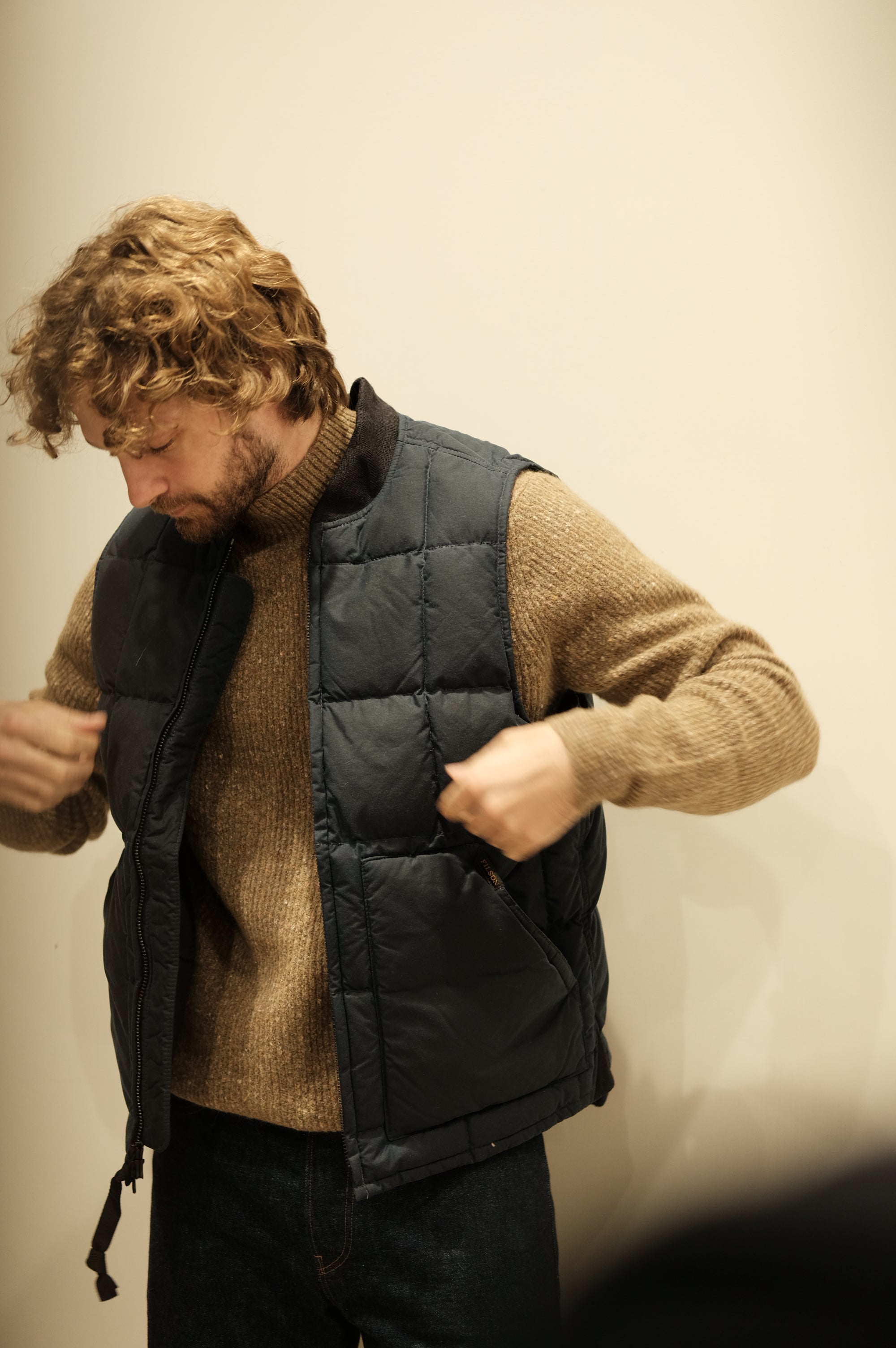 Filson Waxed Down Vest Night Sky