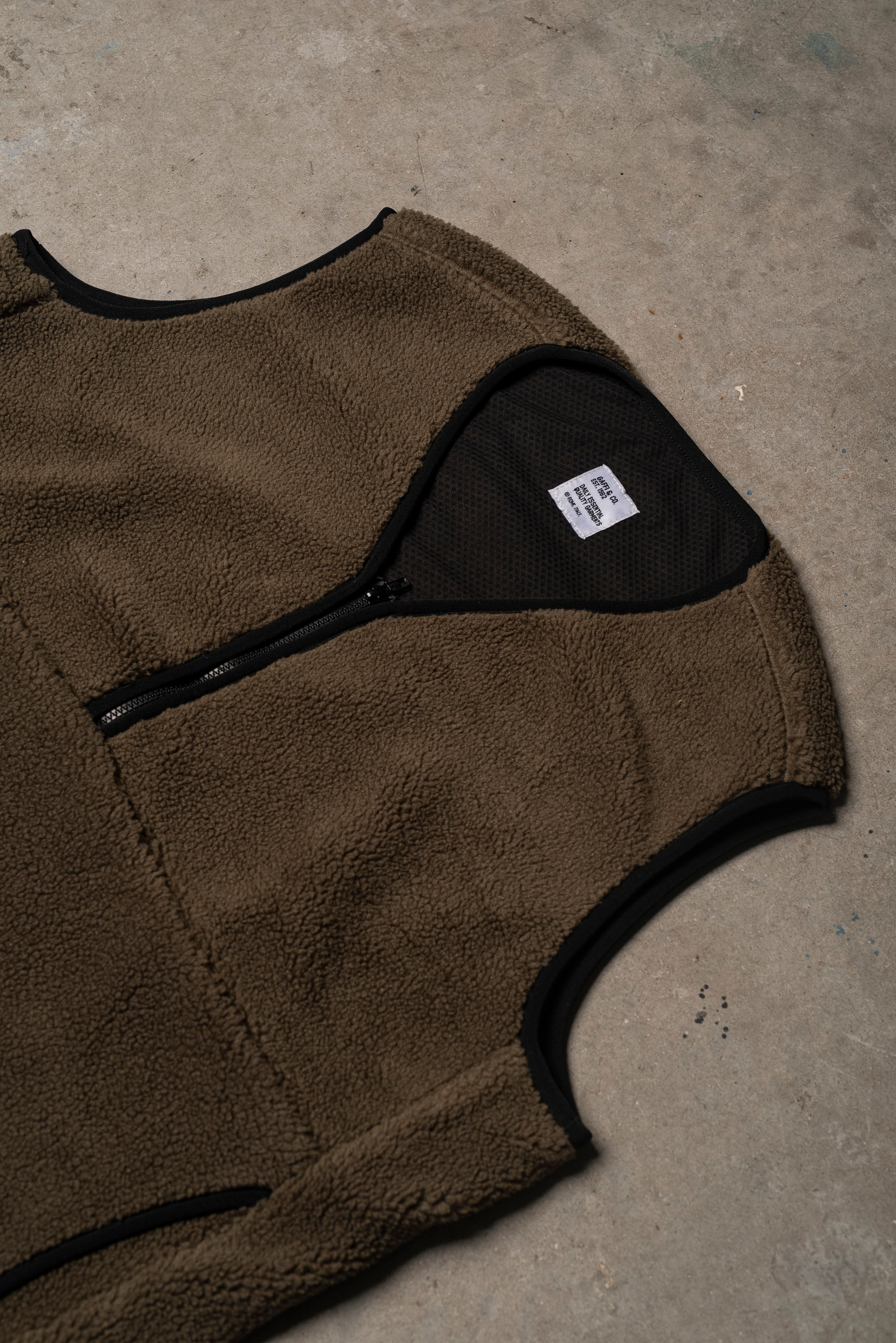 Gaffi & Co. Sherpa Vest Oliva