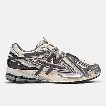 New Balance M1906AD - Silver Metallic/Vintage Colours