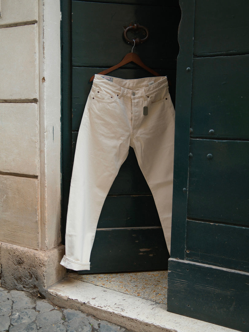 Chesapeake's  Denim Selvedge Silverton Vintage Fit Natural
