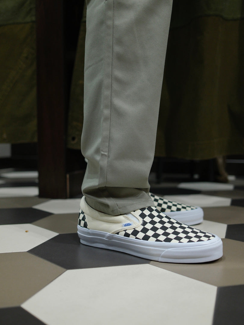 Universal Overall Tuck Tapered Bio Wash Pants SGreen