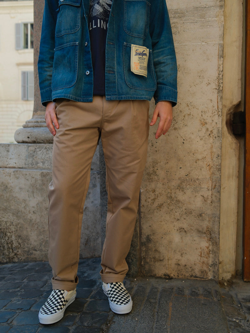 Universal Overall Tuck Tapered Bio Wash Pants Beige