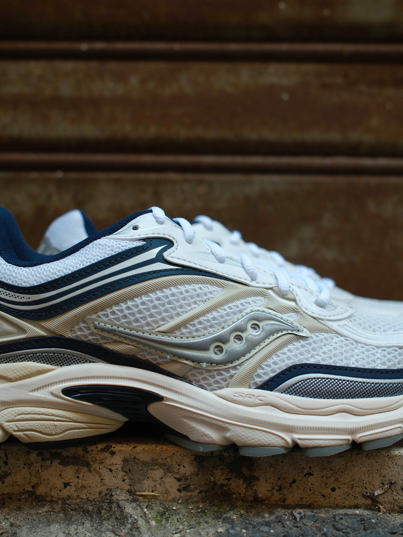 Saucony Progrid Omni 9 White/Navy