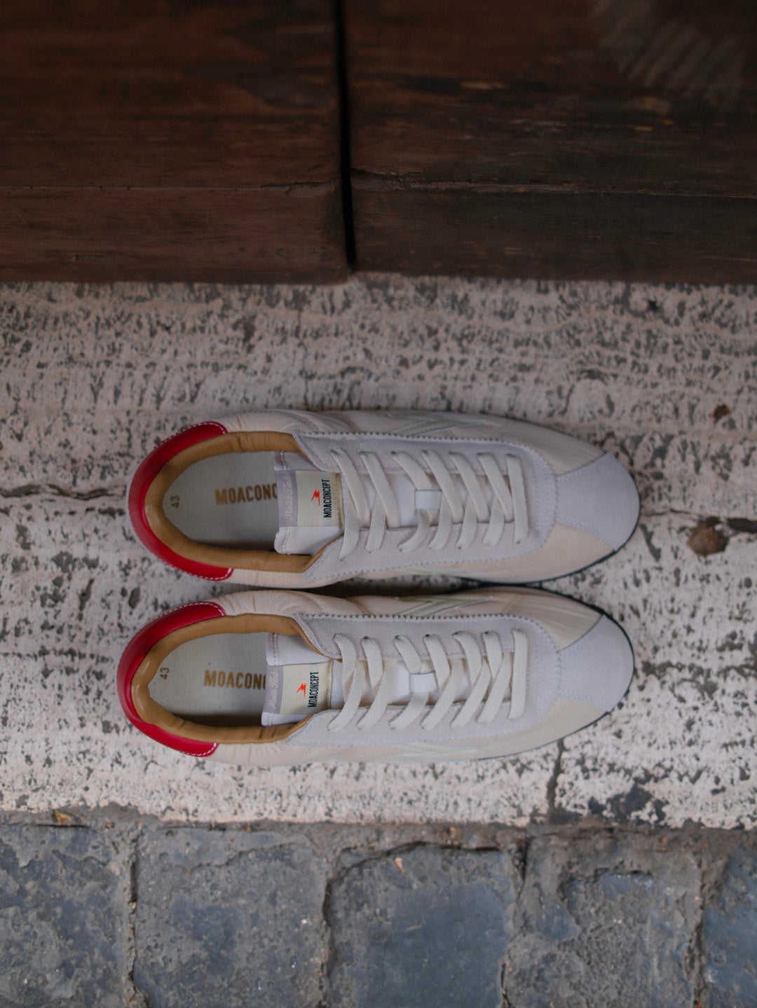 Moa Concept Flash 213 Nylon Off White/Dark Red
