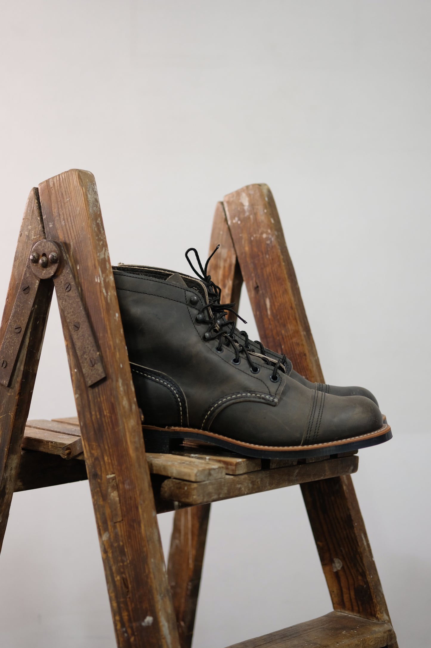 Red Wing Iron Ranger 8086 Charcoal