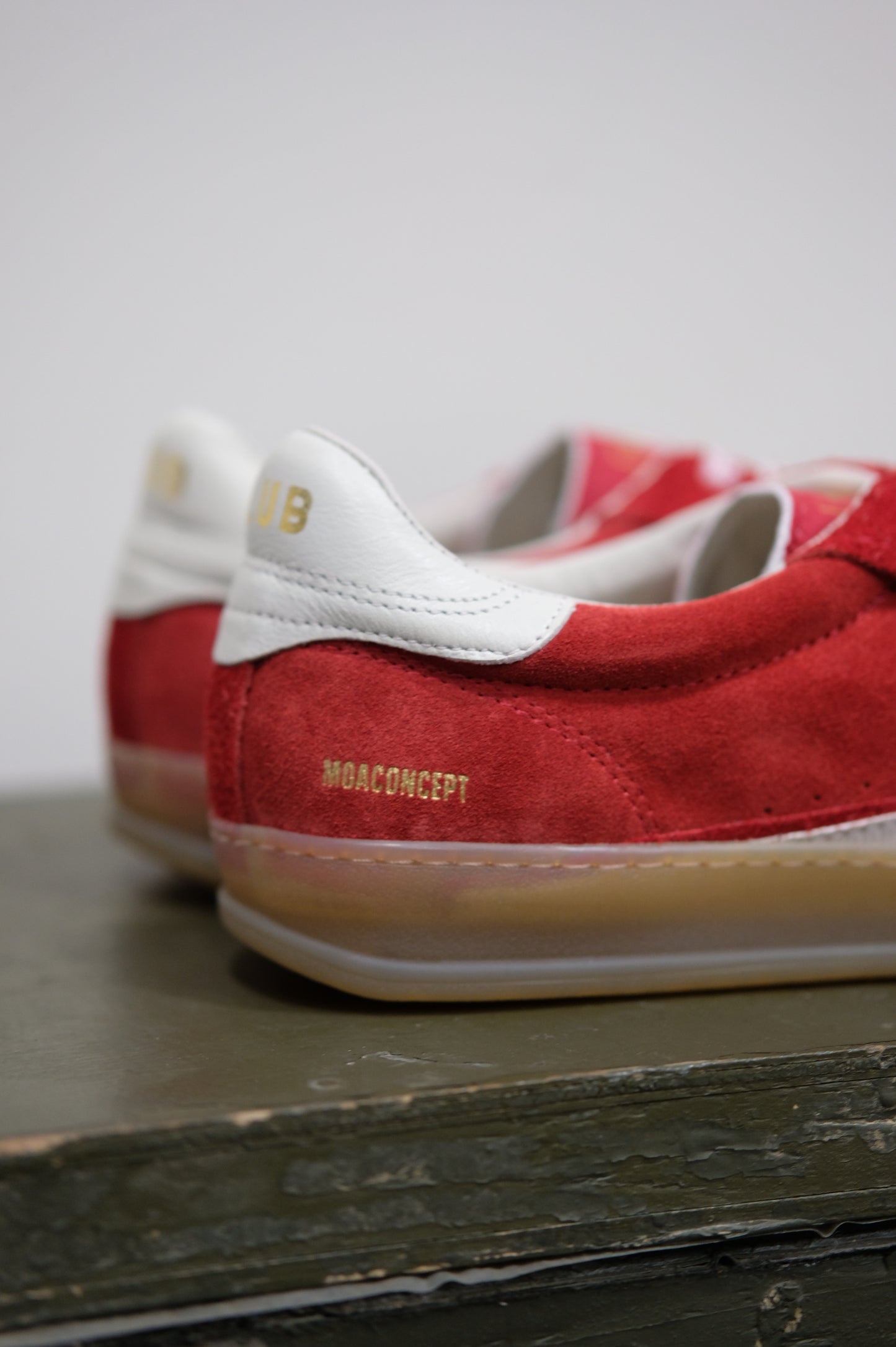 Moa Concept Club Suede Off White/Red MG562CO