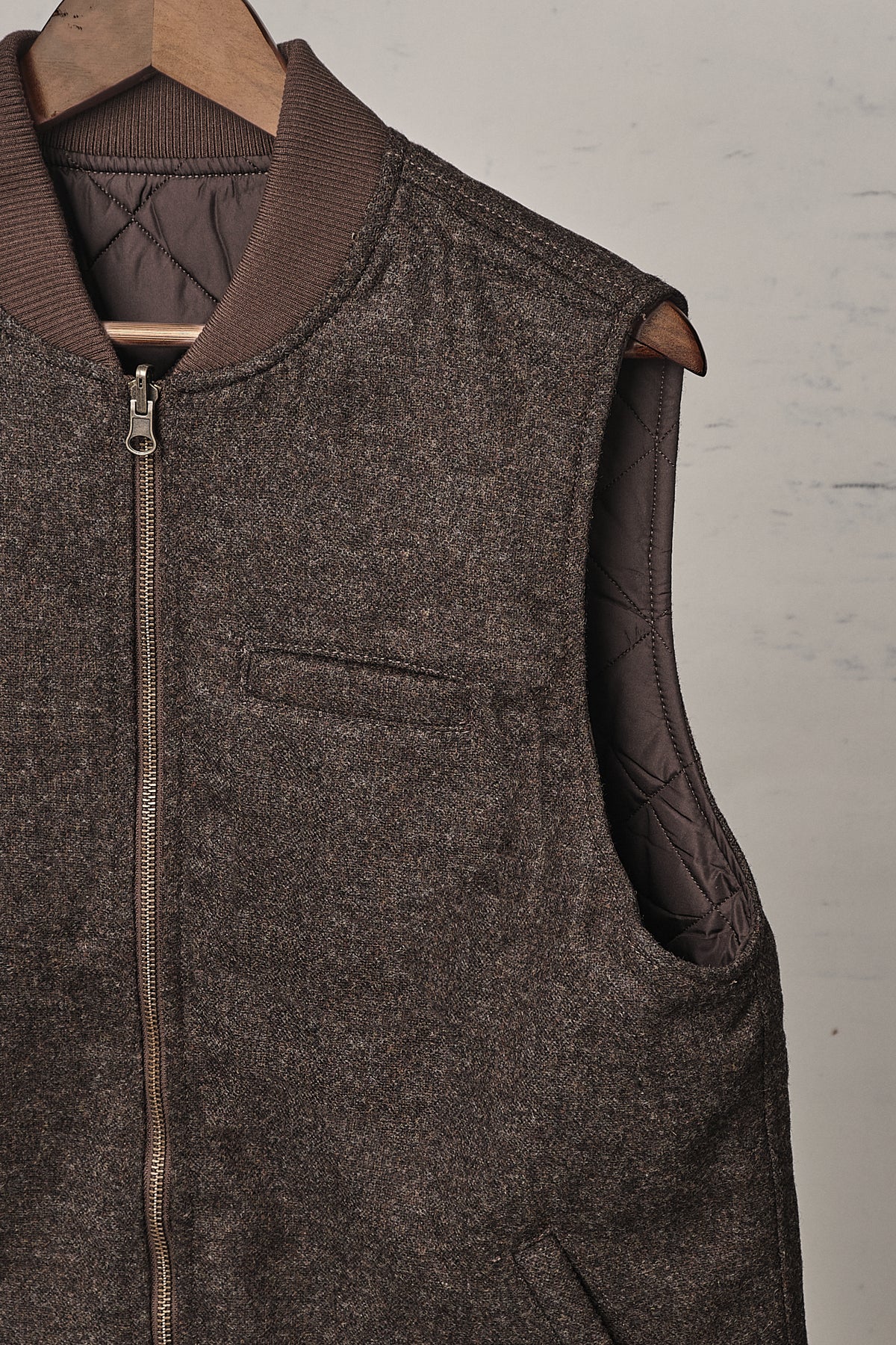 Blker Donegal Vest Reversible Owl Brown