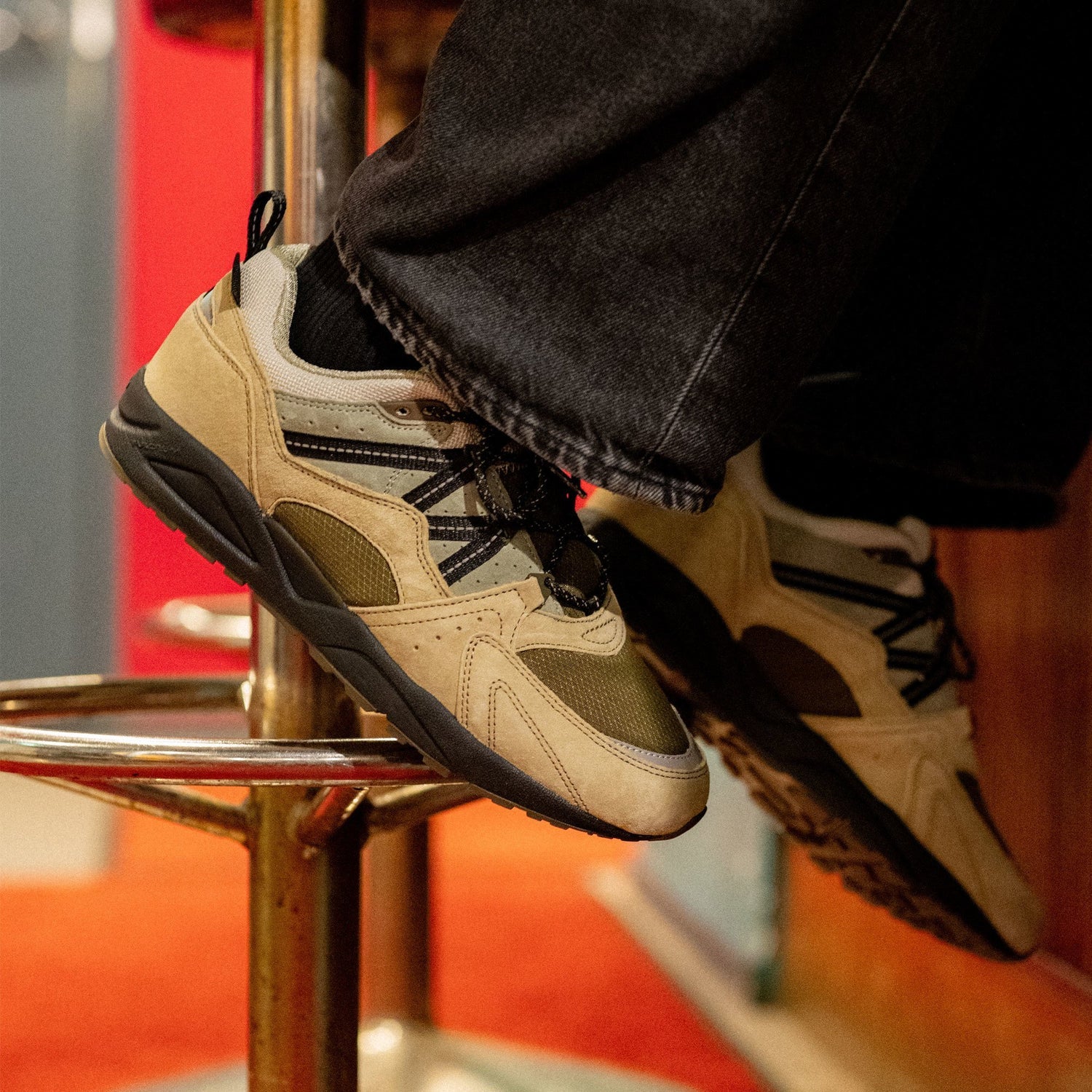 Karhu Fusion 2.0 Pale Olive Green/Jet Black