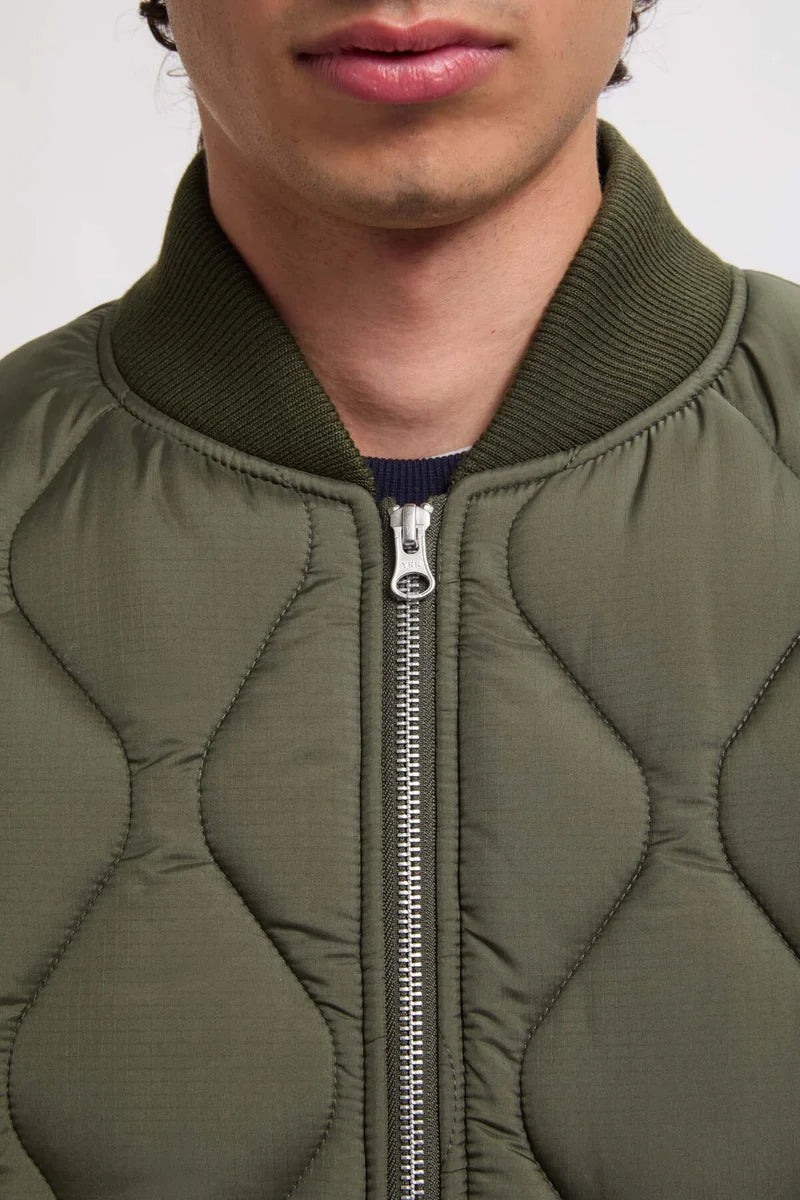 Universal Overall Quilt Vest D.Green