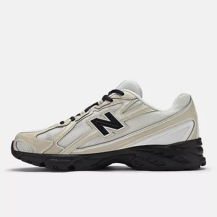 New Balance U7404OO Timberwolf/White